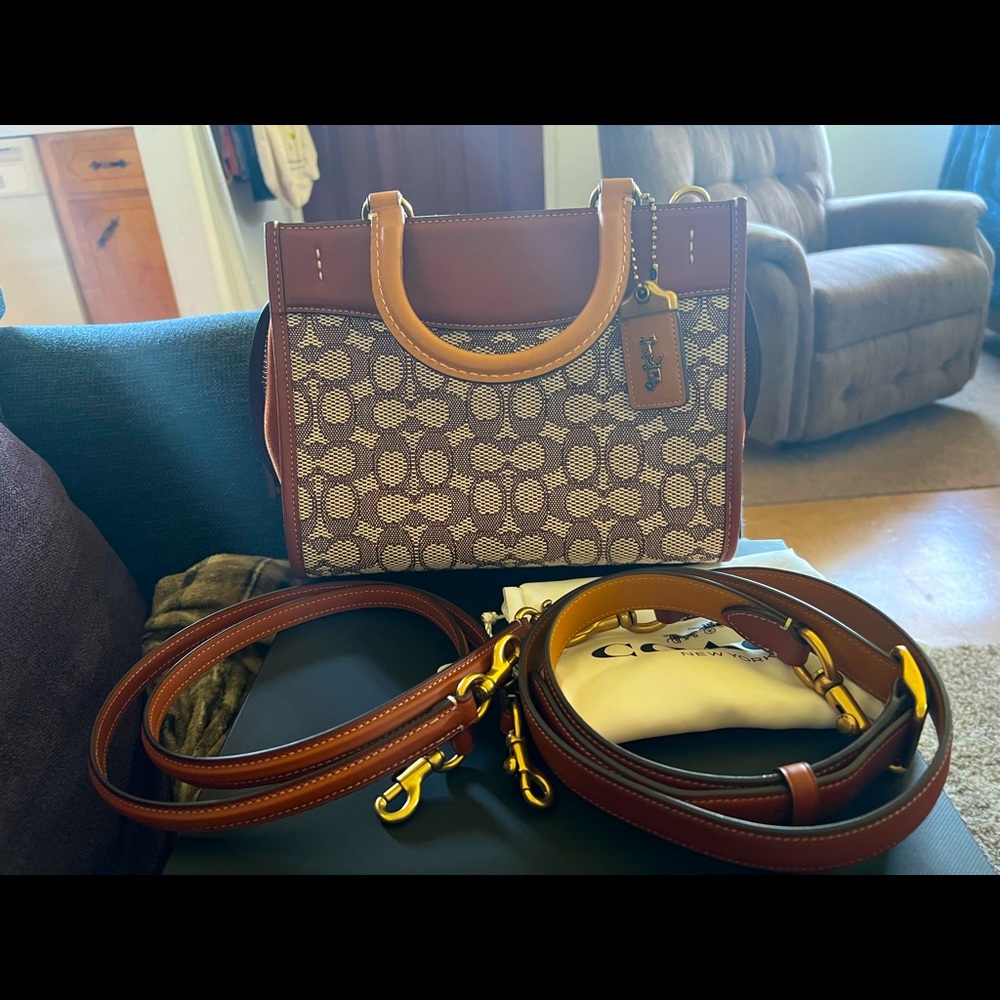 Coach Rouge 25 Signature Textile